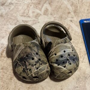 CROCS Kids Camouflage Sandals